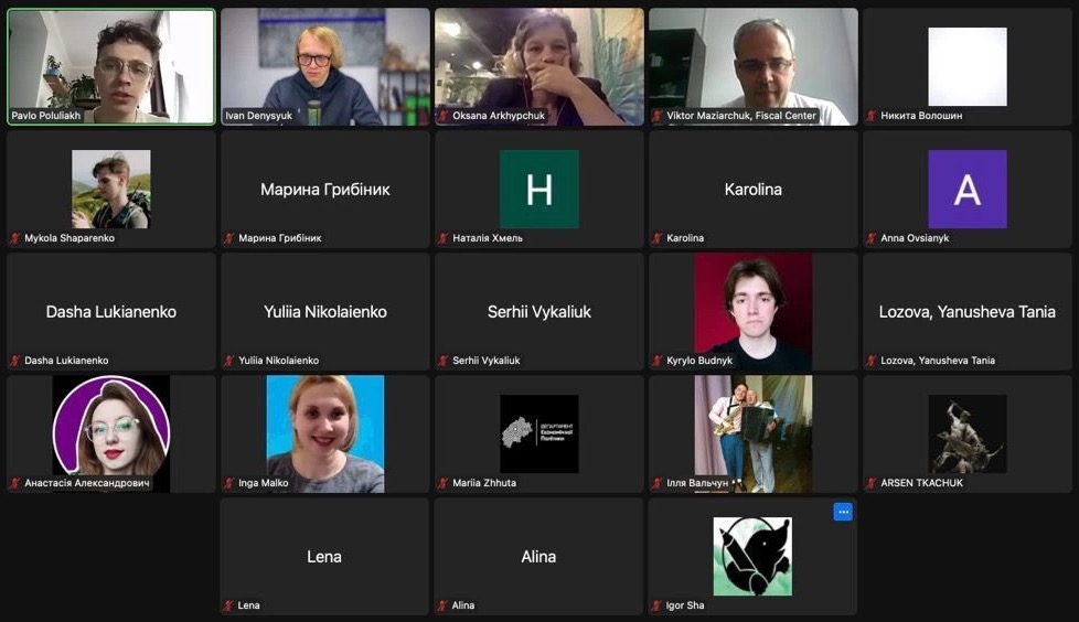 Ivan mentoring participants of the Open Data Hackathon on a video call